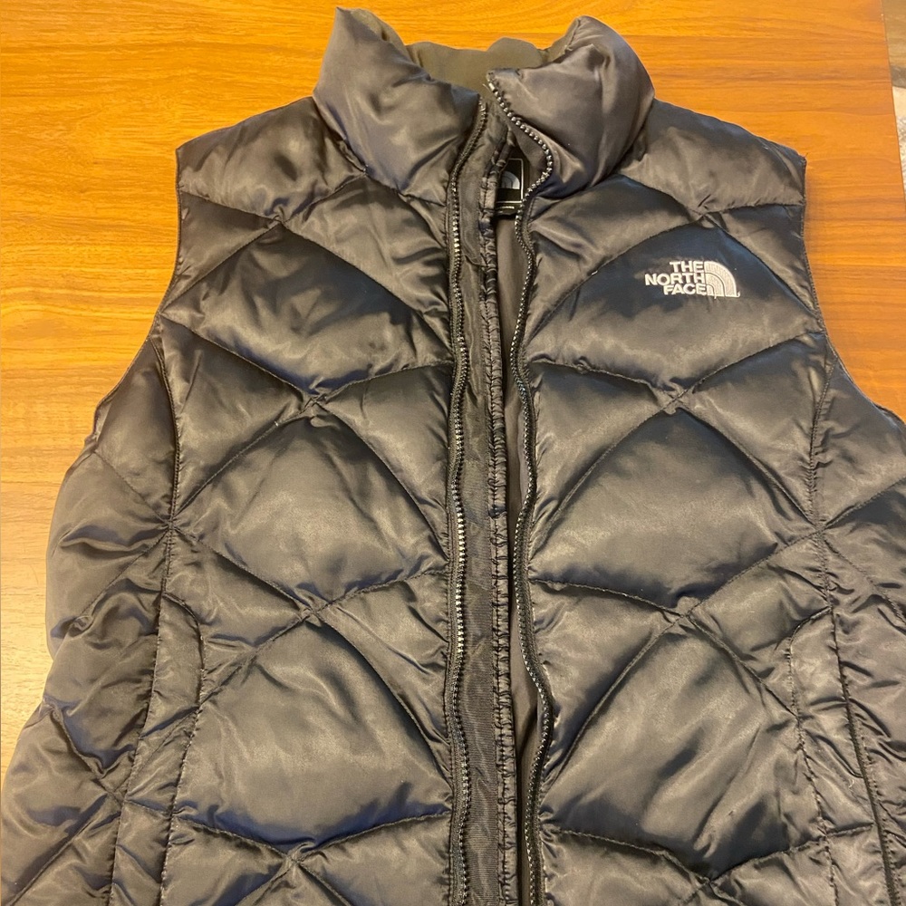 The North Face 550 Women’s Goose Down Puffer Vest Size Medium